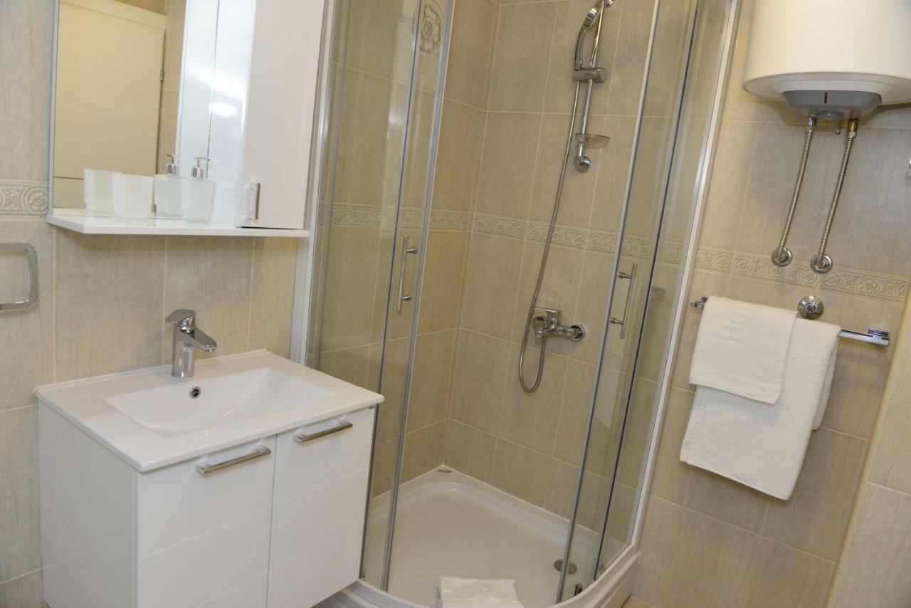 Apartmani Stefanija Tivat Bagian luar foto