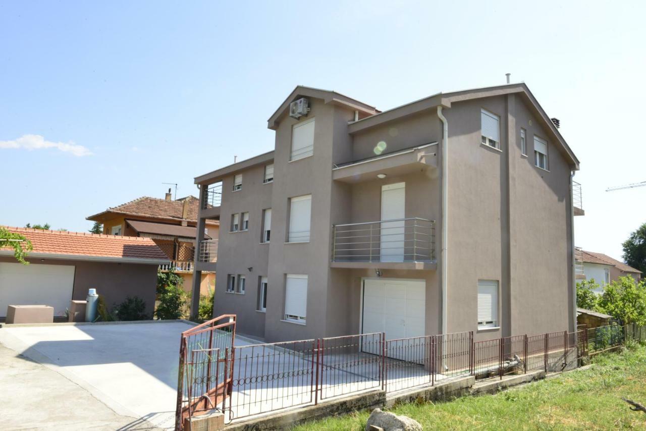 Apartmani Stefanija Tivat Bagian luar foto